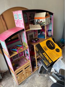Barbie house