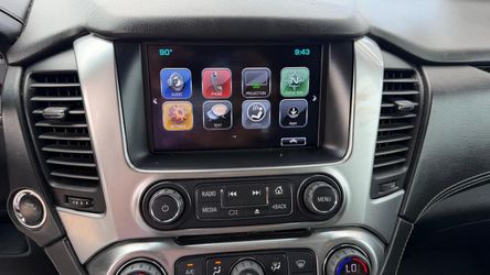 2️⃣0️⃣1️⃣7️⃣ Chevrolet Tahoe