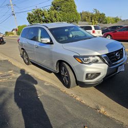 2017 Nissan Pathfinder