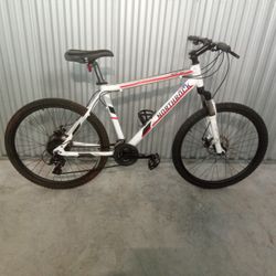 BICYCLE NORTHROCK 21 SPEED SIZE 26 BRAND NEW 