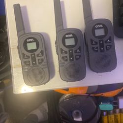 Selling 3 Walkie-talkie 