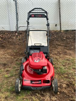 Toro recycler self propelled lawn mower