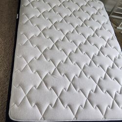 Full size mattress
