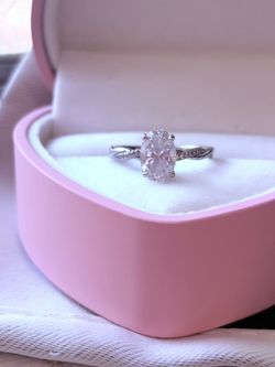Engagement ring “ Oval”