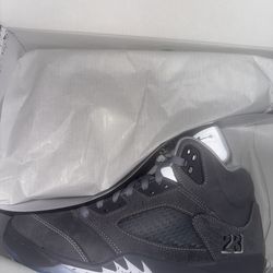 Air Jordan 5 Retro Wolf Grey 2026