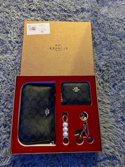 COACH GIFT SET BEST PRICES & QUALITY HERE