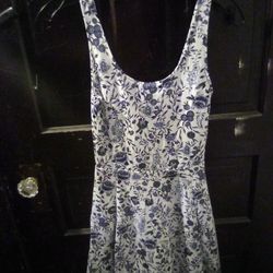 Women's Clothing 