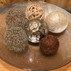 Decorative Glass Bowl With Balls