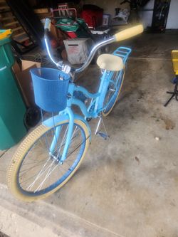 Girls Cruiser bike