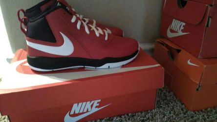 Nike new kids size