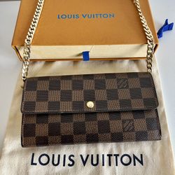 Louis Vuitton Large Wallet On chain 