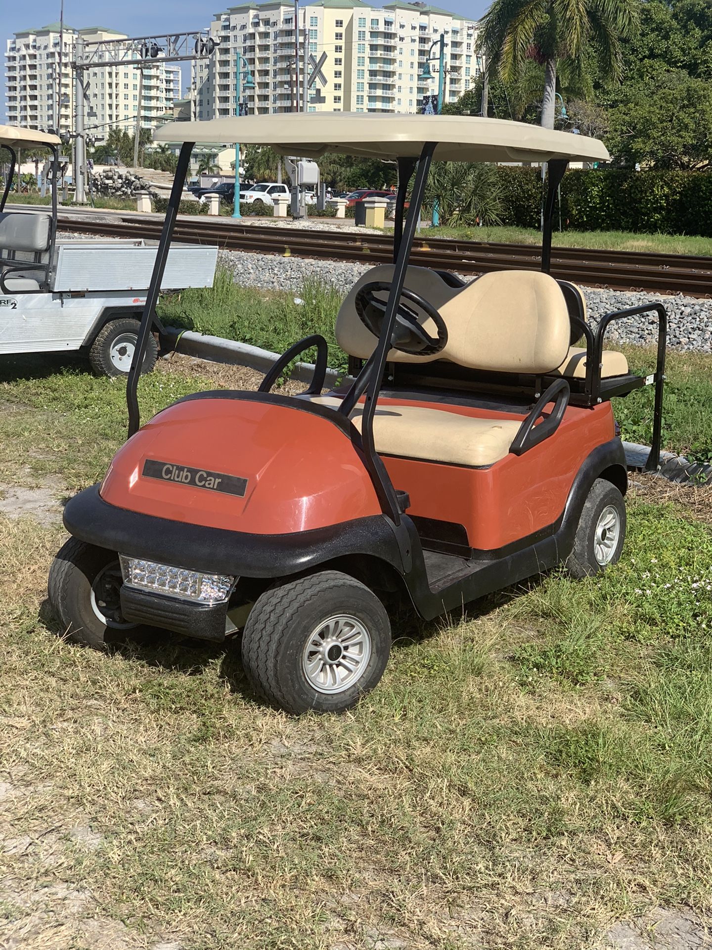 Golf cart