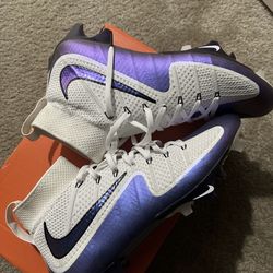 Nike Vapor Edge 360 Untouchable Mid Football Cleats Men, Size 9.5 BRAND NEW(DS)
