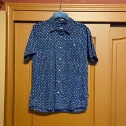 Patagonia Short Sleeve Shirt. Size Large.