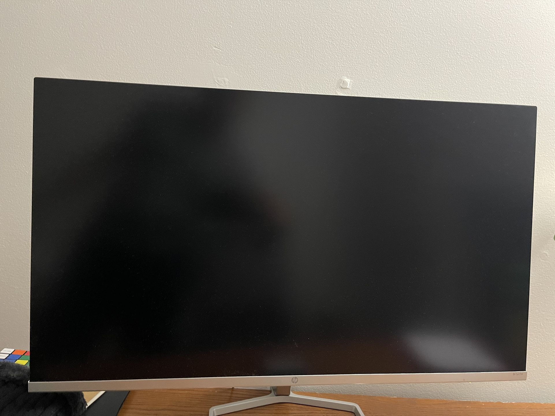 HP FHD 32 Inch Monitor