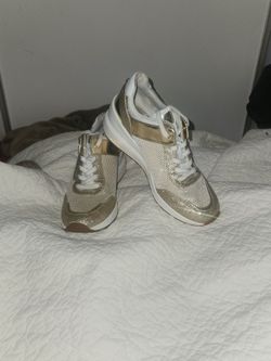  MICHAEL KORS
Allie Stride Leather and Glitter Chain-Mesh Trainer