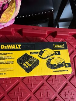 Dewalt batts bew in box