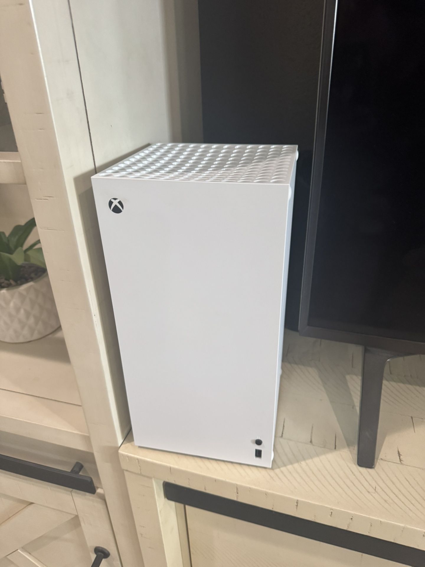 Xbox Series X With Elite 2 Controller