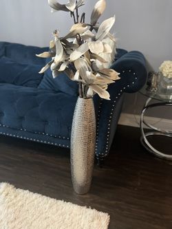 Floor vase