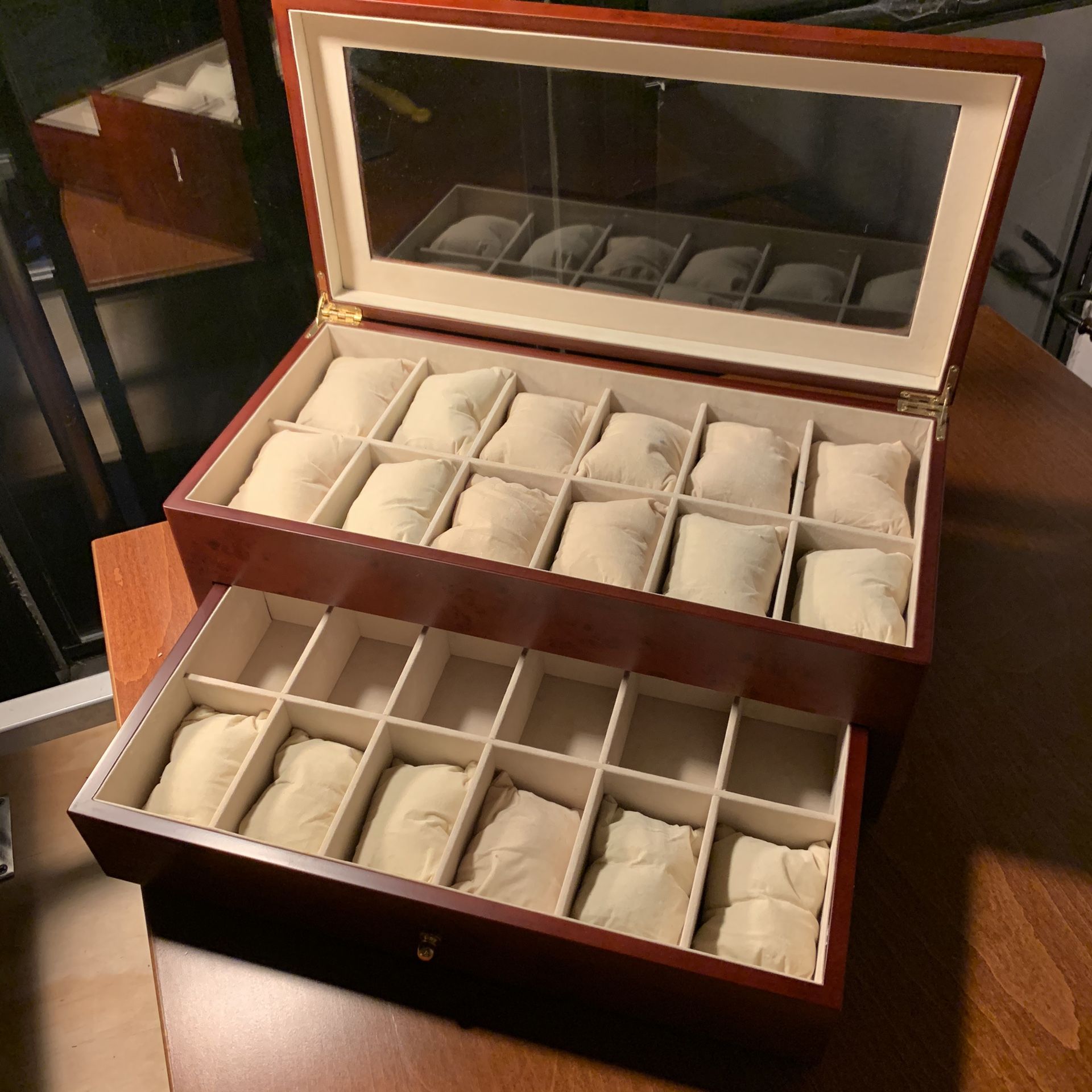 Watch collection box