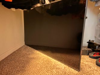 FREE Samsung 55” TV ( cracked screen)