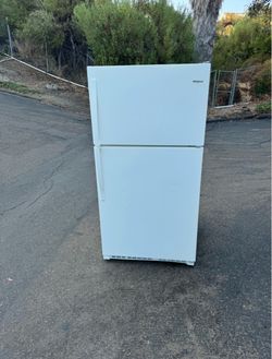 2025 model refrigerator household fridge freezer 21 cubics (free local delivery)