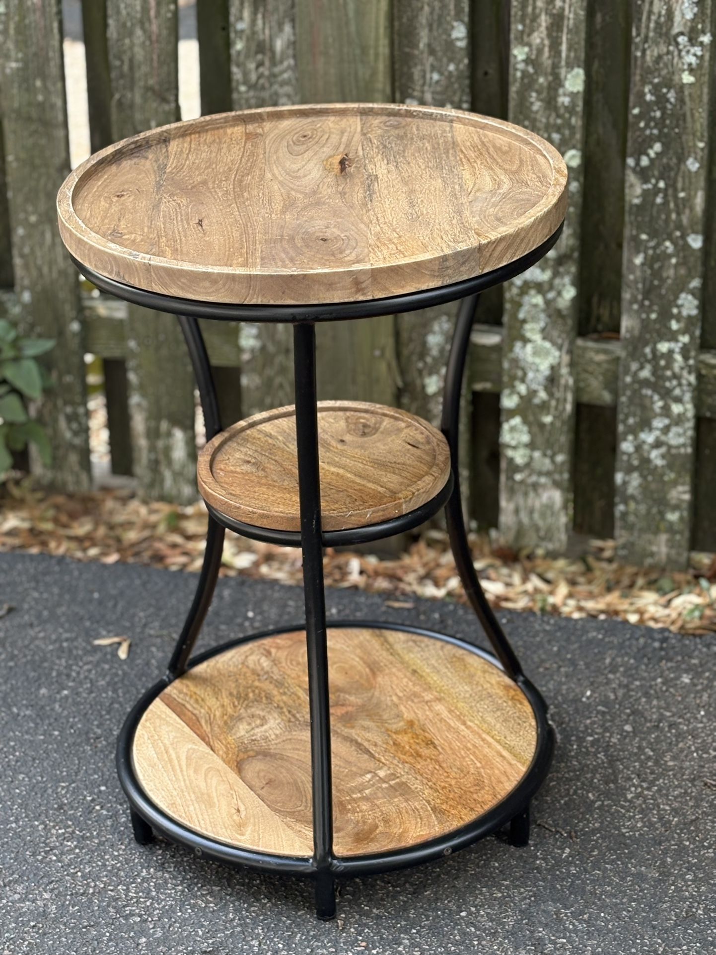 Awesome Modern Accent Table