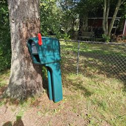 Mail Box