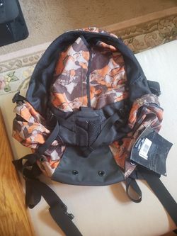 Brand new Oakley snowboard bag