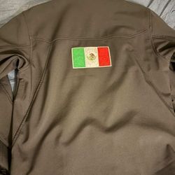 Ariat Softshell Mexican Logo