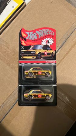 Hot Wheels '71 Datsun 510 Red Line Club 2-Pack