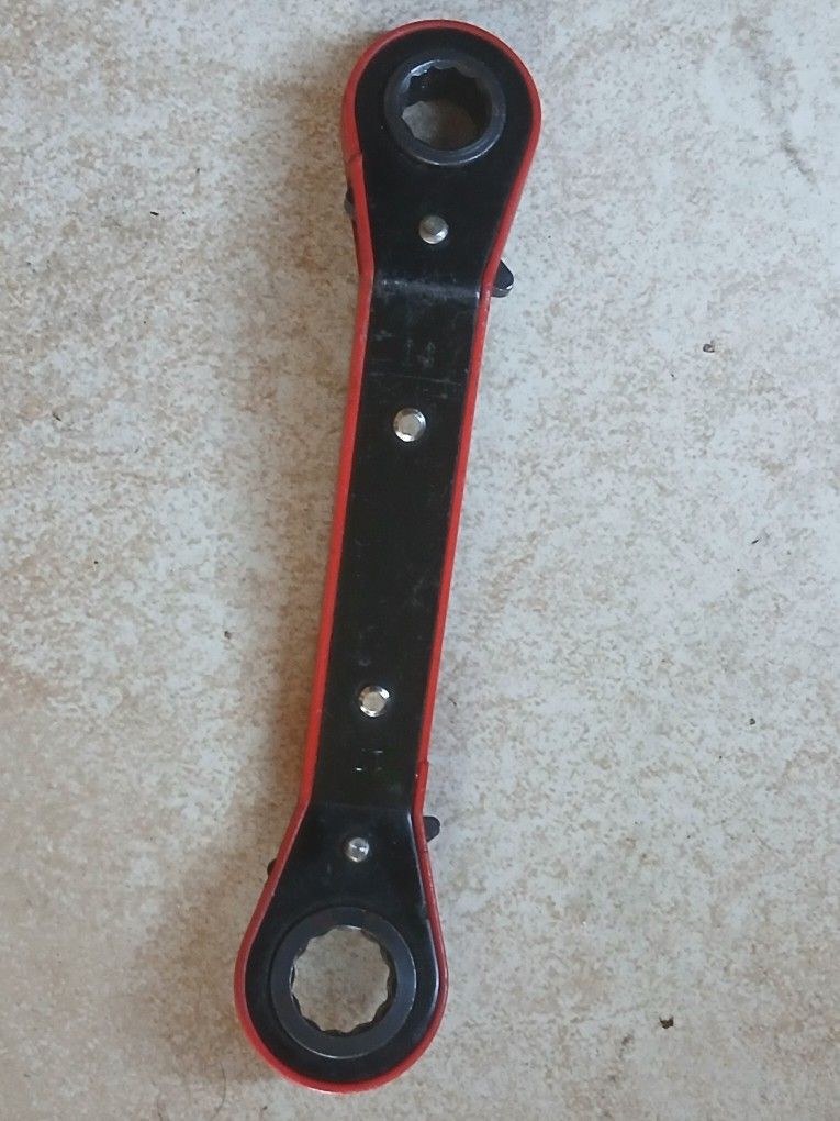 Ratcheting Box Wrench