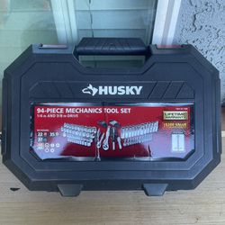 Husky Mechanics Toolset (94pc)