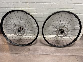 RaceFace AR30 27.5” MTB Wheelset – DT Swiss 370 Hubs + Magura Rotors $180