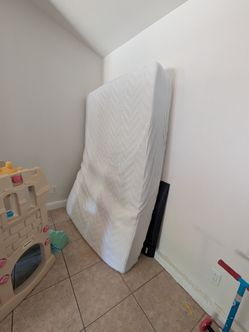 Full mattress $25
