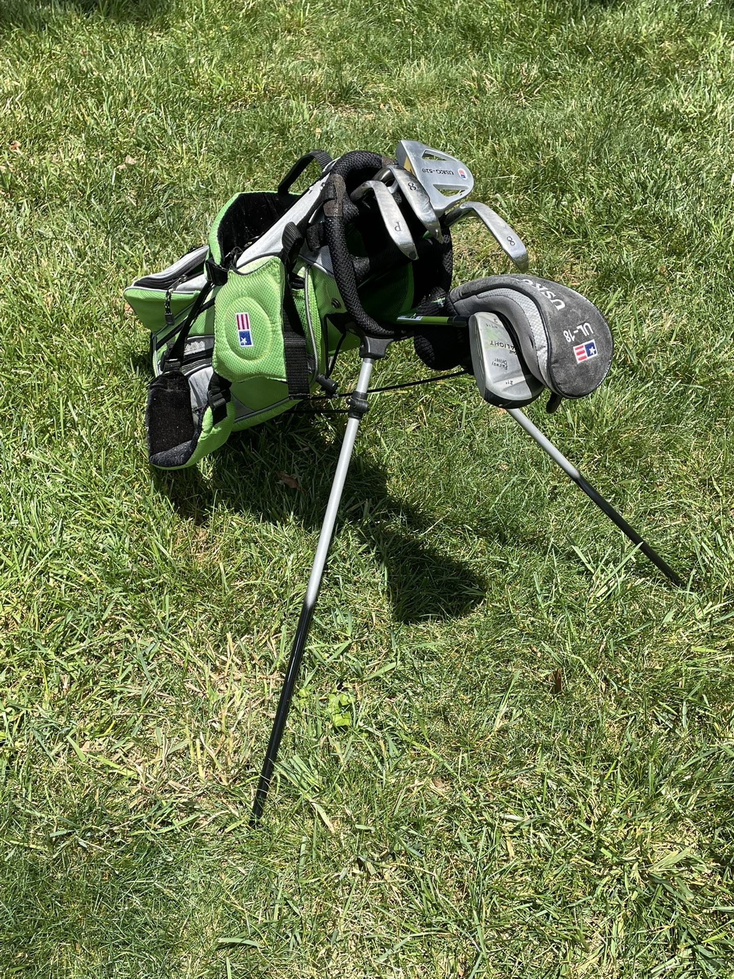 Us Kids Golf Set And Miscellaneous Men’s Clubs