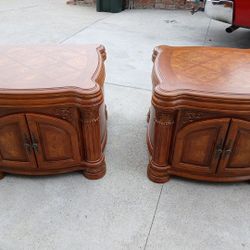 2 Very Beautiful Nightstands/End Tables