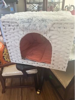 Nice and cozy little house for a dog or a kitten  $8Nice and cozy little house for a dog or a kitten