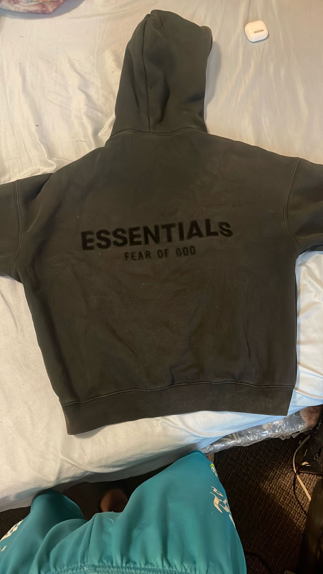 essential Hoodie