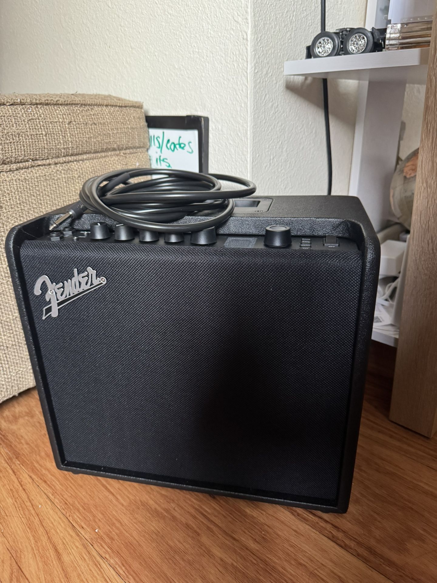 FENDER AMP with Cable