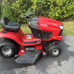 Craftsman T2500 Riding Lawnmower
