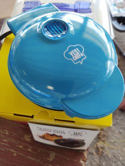 Personal Waffle Maker. New!