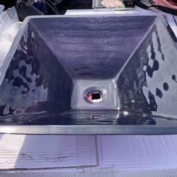 Brand New sinks lots to choose from $25 each