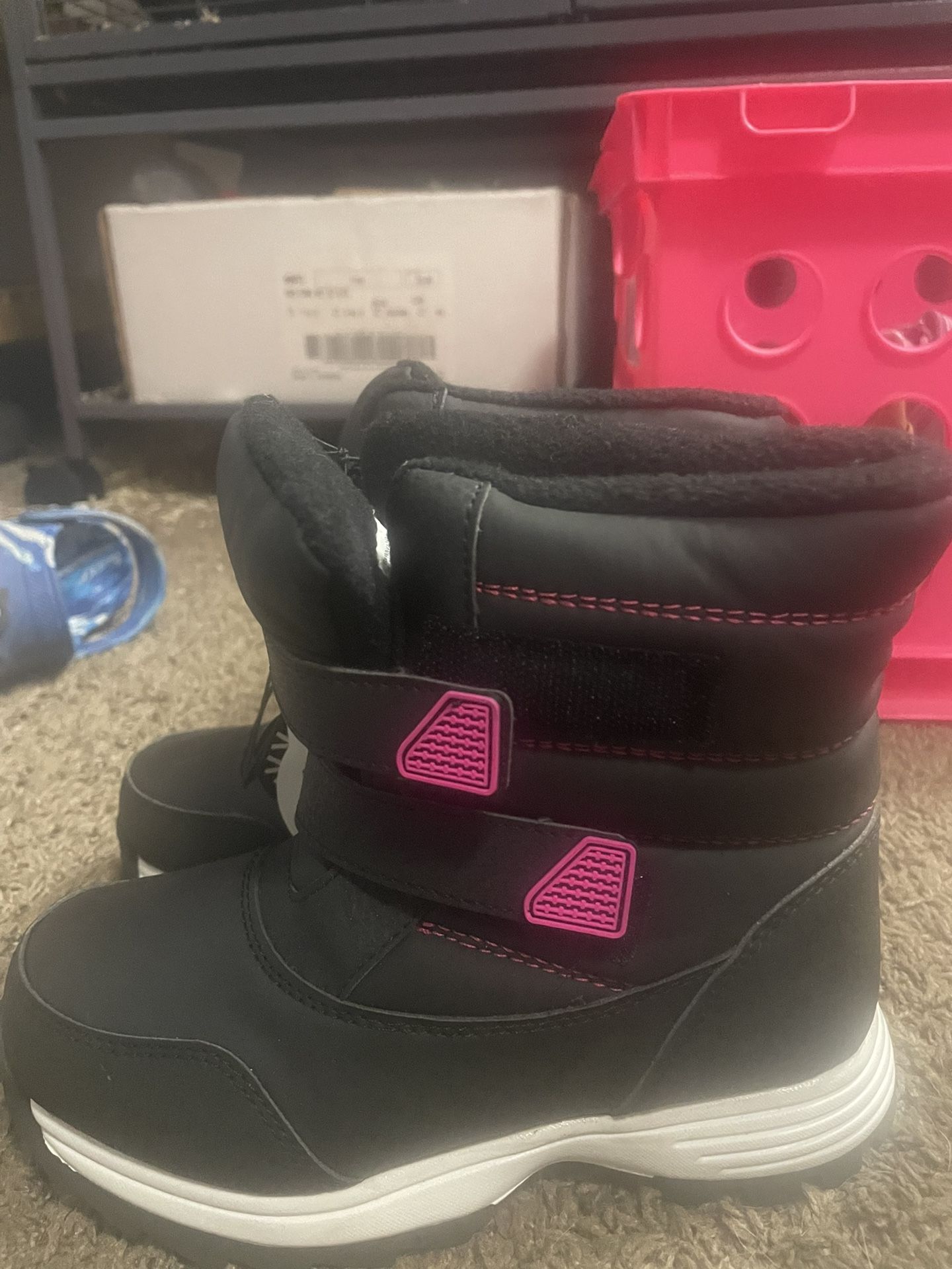girls size 13 snow boots