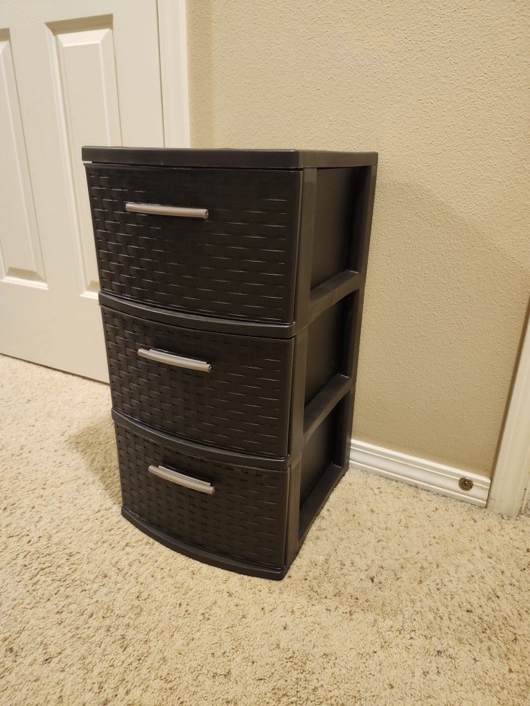 Sterilite 3 Drawer Plastic Container