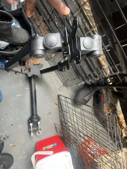 Triple Monitor Mount 