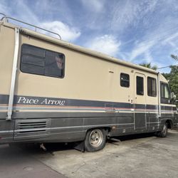 1989 Fleetwood Pace arrow