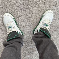 Jordan 5s Size 7.5 Throw over