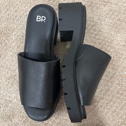 Black block heel
