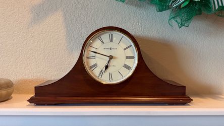 Howard Miller Mantel Clock